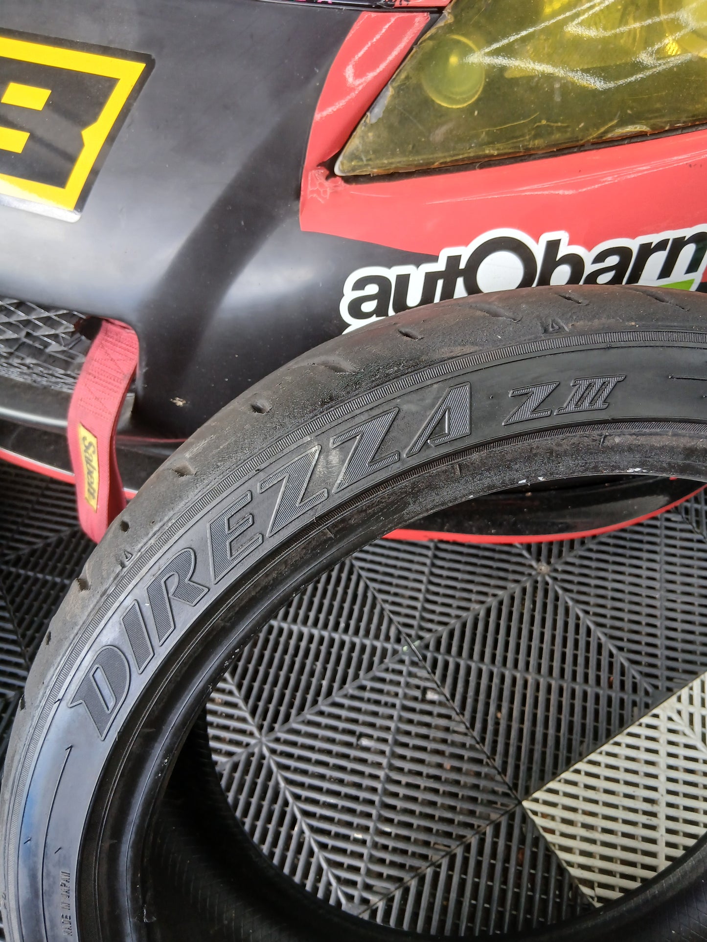 Dunlop Direzza ZIII Racing Tyre 225/40R18