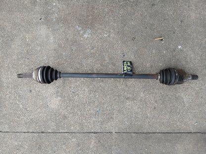 Drive Shaft Right-side Mitsubishi Mirage/Lancer CE 1996 - 2003