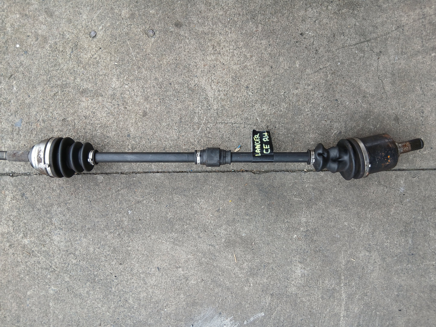 Drive Shaft Right-side Mitsubishi Mirage/Lancer CE 1996 - 2003