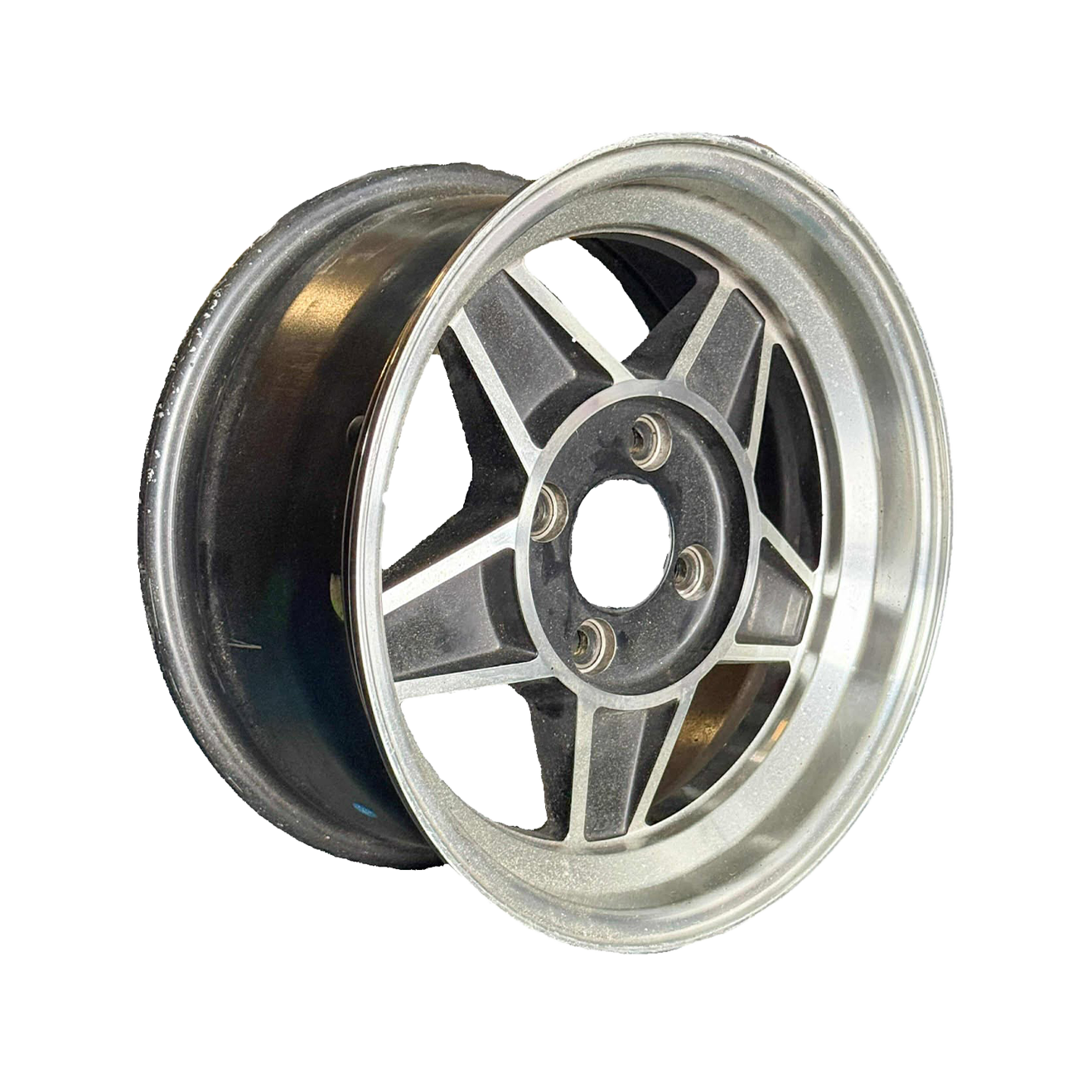 BATHURST ALLOY RIMS - 15 x 7 + 20ET PRE OWNED BLACK by T. Obrien